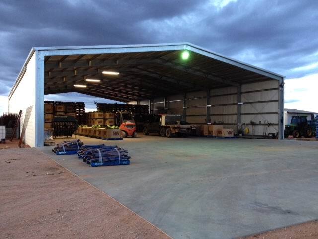 Wolf & Pam H, Dareton, NSW