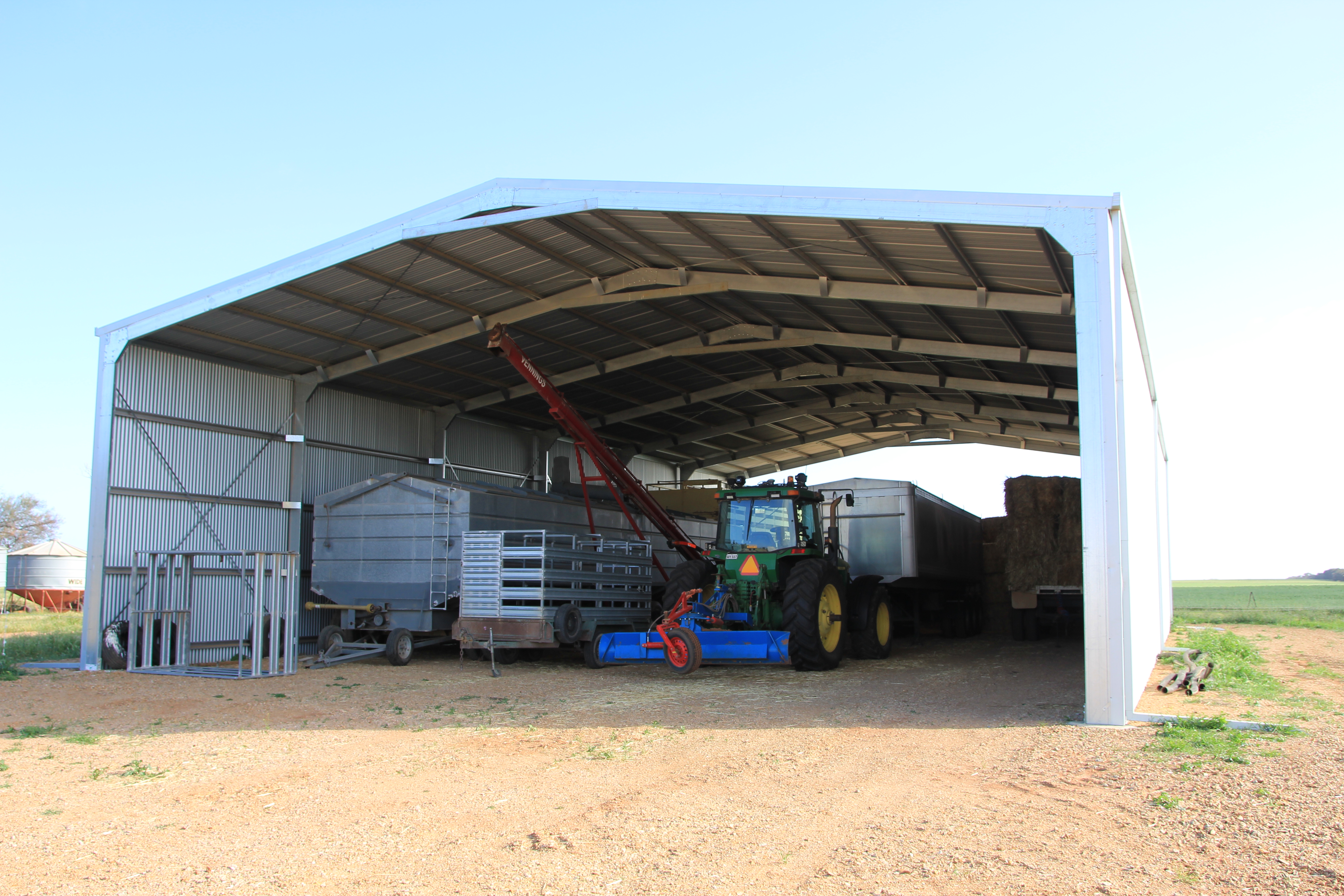 Tom & Bianca J, Wandearah, SA